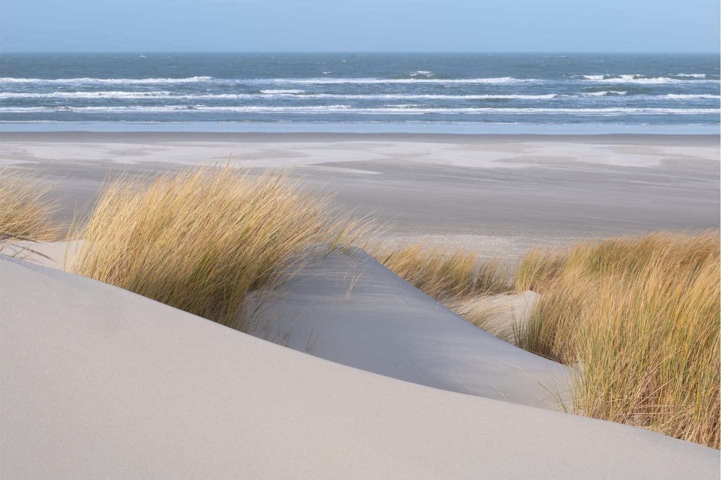Strand Terschelling, lopen naar het strand vanuit vakantiehuis Noordhoek