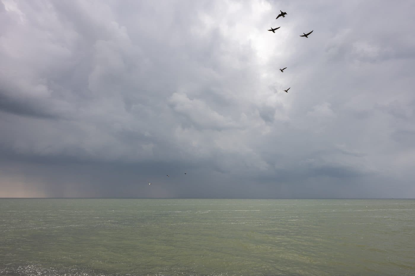 Stormlucht boven het Wad Terschelling, dramatisch Waddeneiland