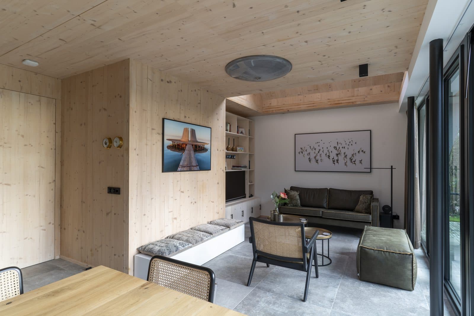 Moderne woonkamer vakantiehuis Noordhoek Midsland Noord Terschelling — verhuur